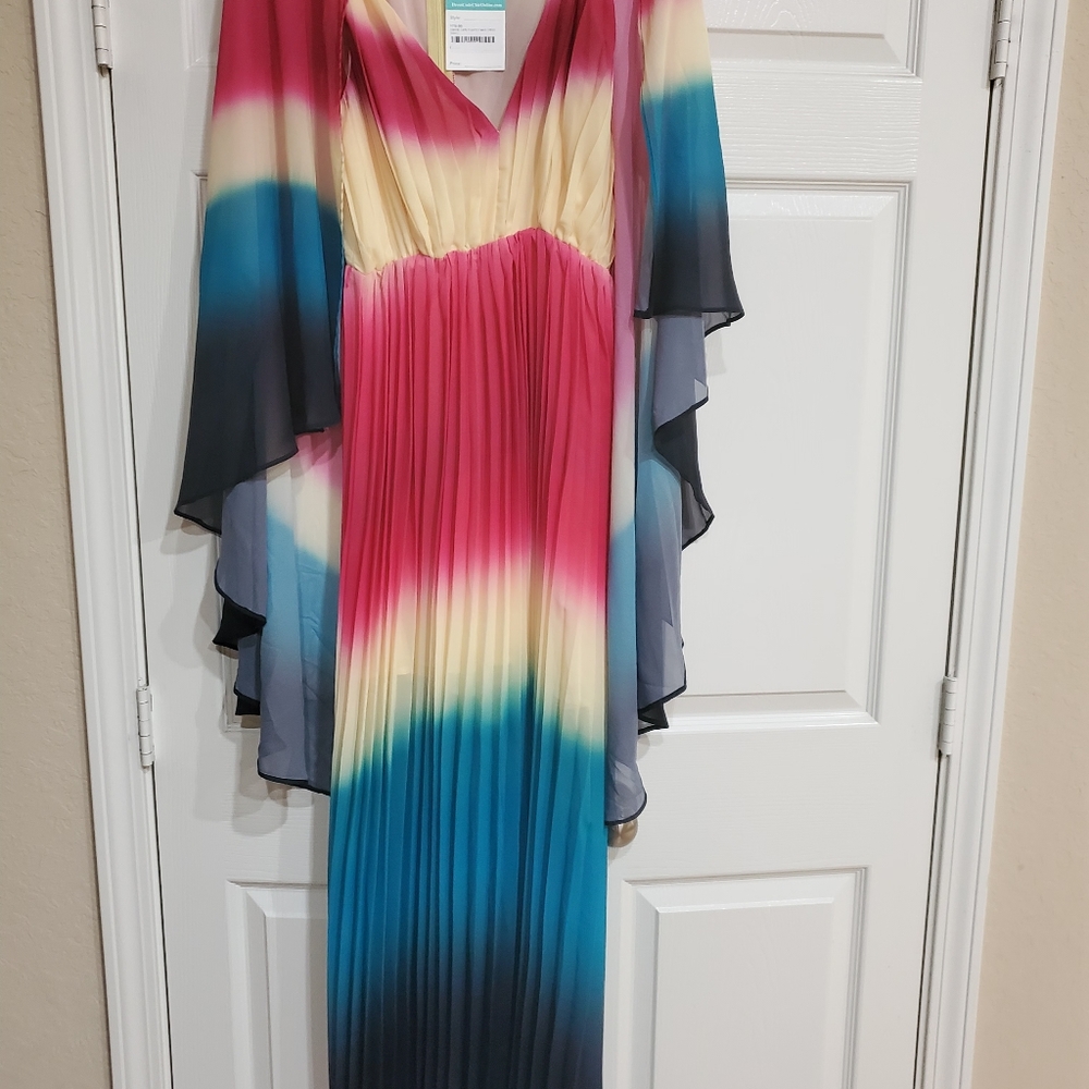 Stunning pleated dress long, size S